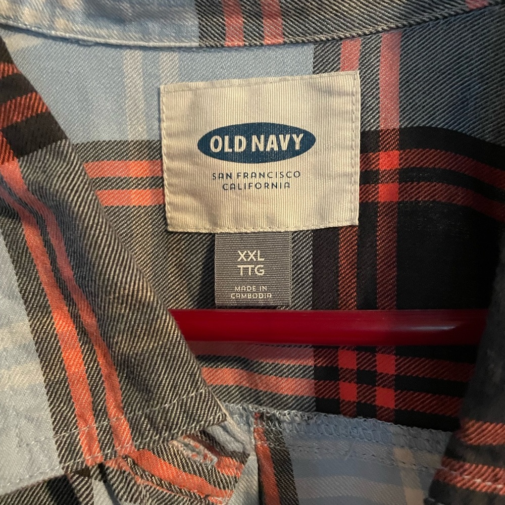 Old Navy plaid top - Picture 2 of 4